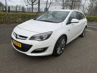 Opel Astra Sports Tourer 1.4 Turbo Sport +