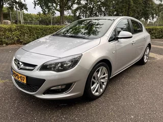 Opel Astra 1.4 Turbo Sport